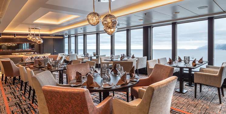 restaurant ms roald amundsen hurtigruten Restaurant MS Roald Amundsen Hurtigruten