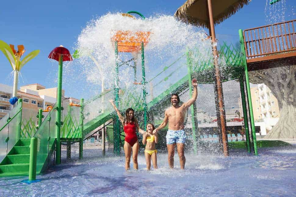 waterspuitpark fantasia bahia principe Waterspuitpark van Fantasia Bahia Principe