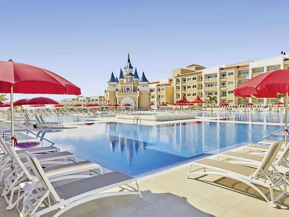 zwembad fantasia bahia principe Zwembad van Fantasia Bahia Principe