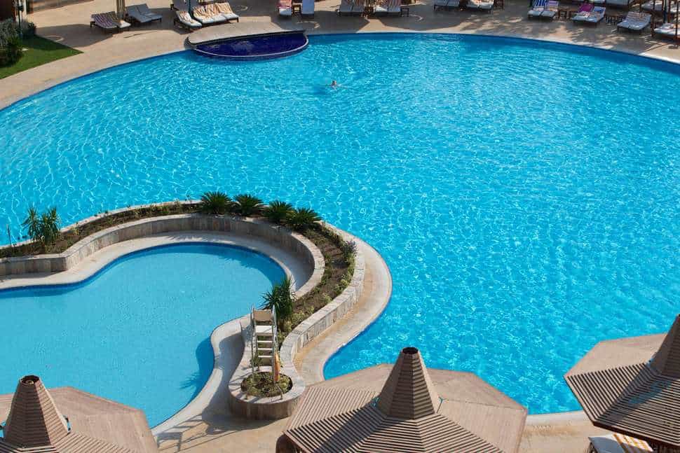 zwembad sindbad club Zwembad van Sindbad Club