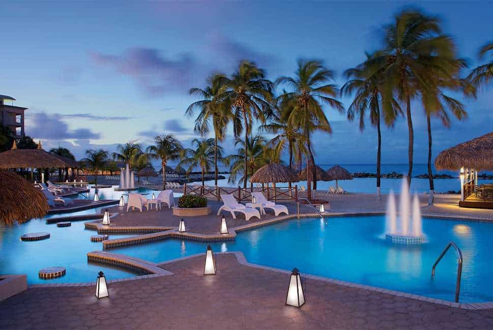 Zwembad van Sunscape Curaçao Resort, Spa & Casino