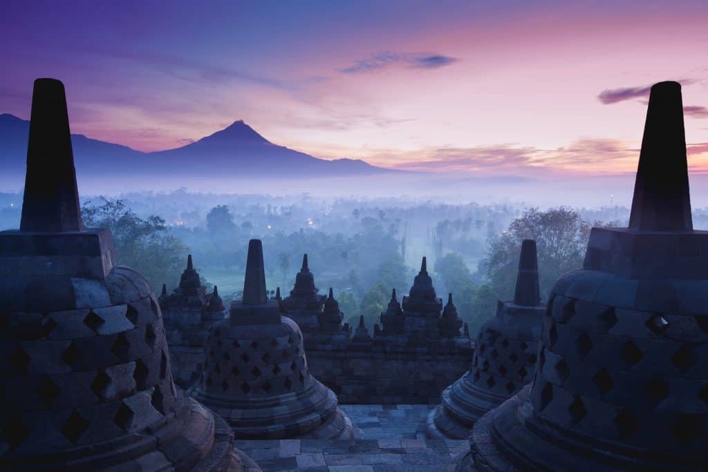 zonsopgang Borobodur indonesie Zonsopgang bij de Borobodur op Java, Indonsië