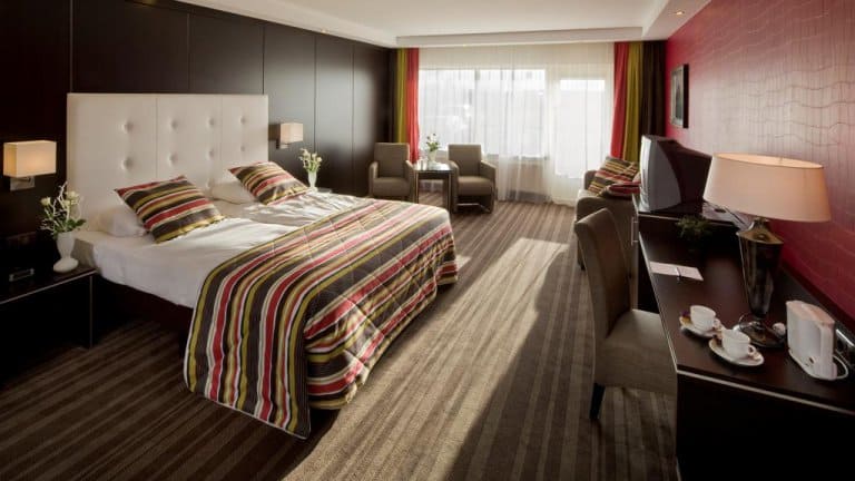 hotelkamer hotel der valk Hotelkamer van hotel van der Valk