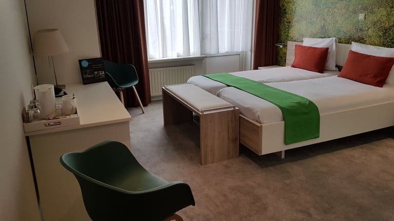 hotelkamer hotel restaurant eenhoorn Hotelkamer van Hotel Restaurant De Eenhoorn
