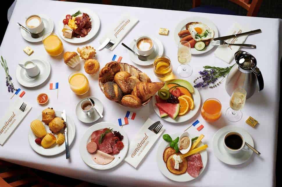 tafel met ontbijt eurostrand resort moseltal Tafel met ontbijt van Eurostrand Resort Moseltal