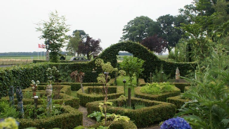 tuin hotel hoestinkhof Tuin van Hotel De Hoestinkhof