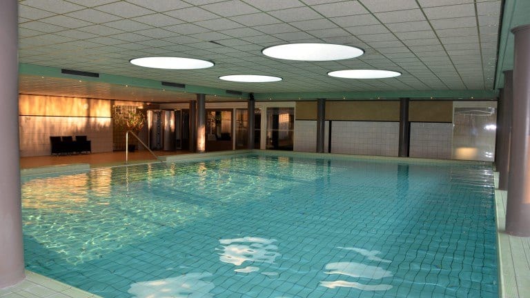 zwembad resort bad boekelo Zwembad van Resort Bad Boekelo