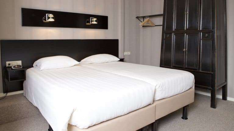 hotelkamer hotel zonneheuvel Hotelkamer van Hotel Zonneheuvel