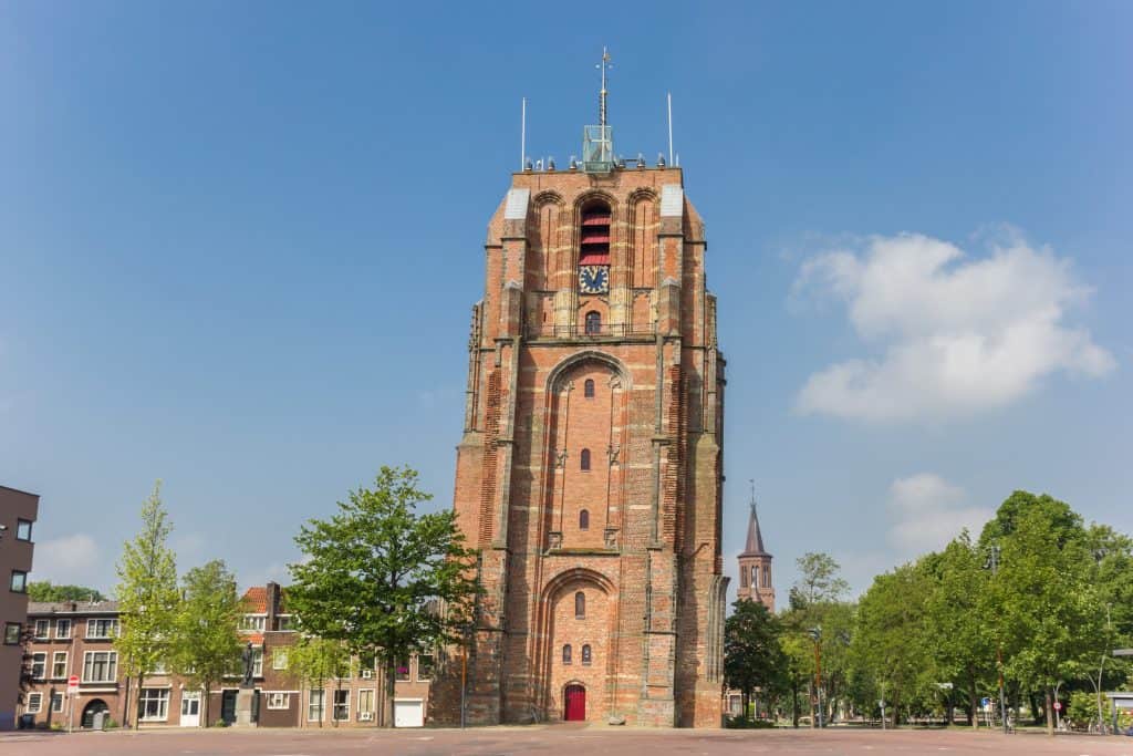 scheve toren oldehove leeuwarden Scheve toren De Oldehove in Leeuwarden