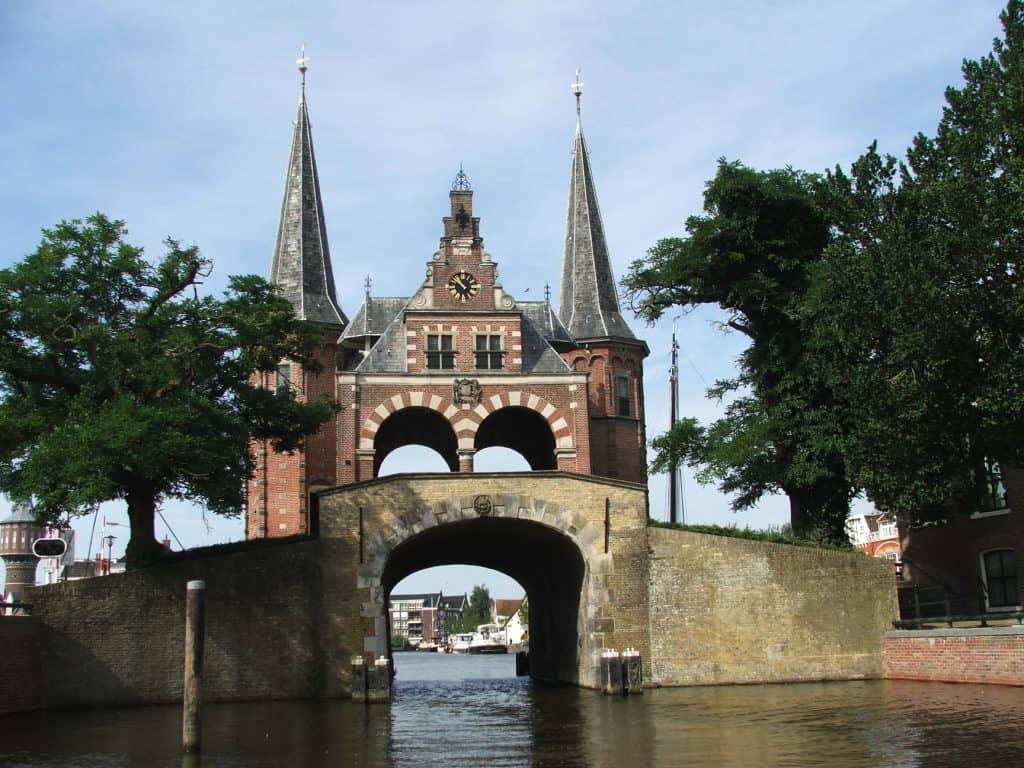waterpoort brug sneek friesland Waterpoort en brug in Sneek, Friesland