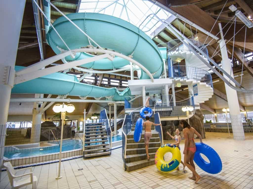 glijbanen zwembad landal salztal paradies Glijbanen in zwembad van Landal Salztal Paradies