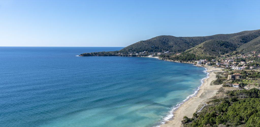uitzicht ogliastro marina italie Uitzicht op Ogliastro Marina in Italië