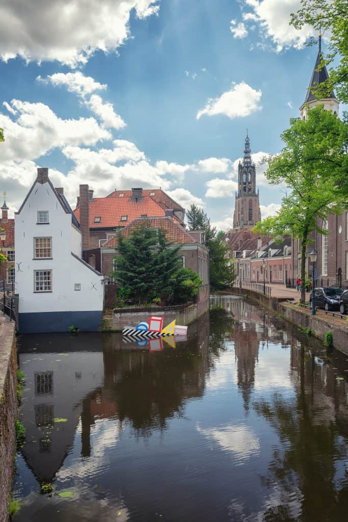 gracht onze lieve vrouwetoren amersfoort Gracht en onze lieve vrouwetoren in Amersfoort